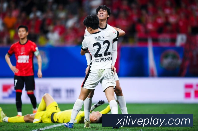 乔治维阿传奇足球生涯高光与竞技价值解析 乔治维阿传奇足球生涯高光与竞技价值解析