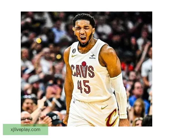 米切尔:强硬对抗助力球队提升实力为季后赛蓄力 米切尔:强硬对抗助力球队提升实力为季后赛蓄力